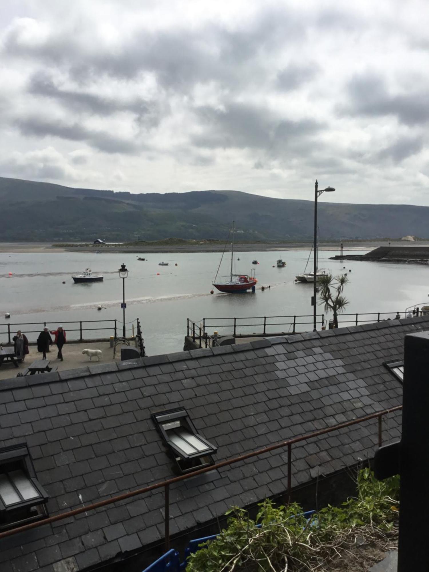 Villa Harbour House Barmouth Esterno foto